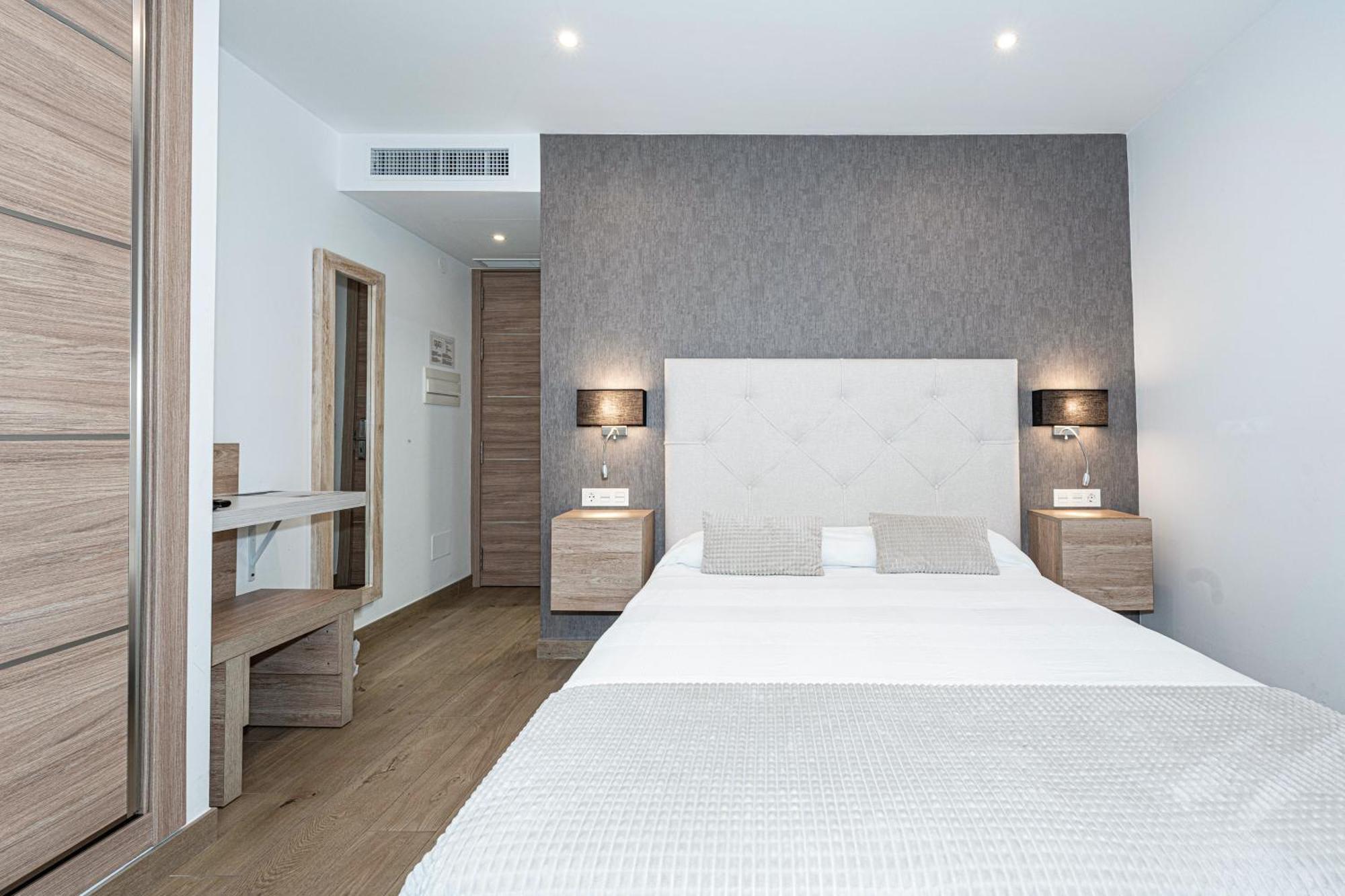 Hostal Boutique Aurora Nerja Ngoại thất bức ảnh