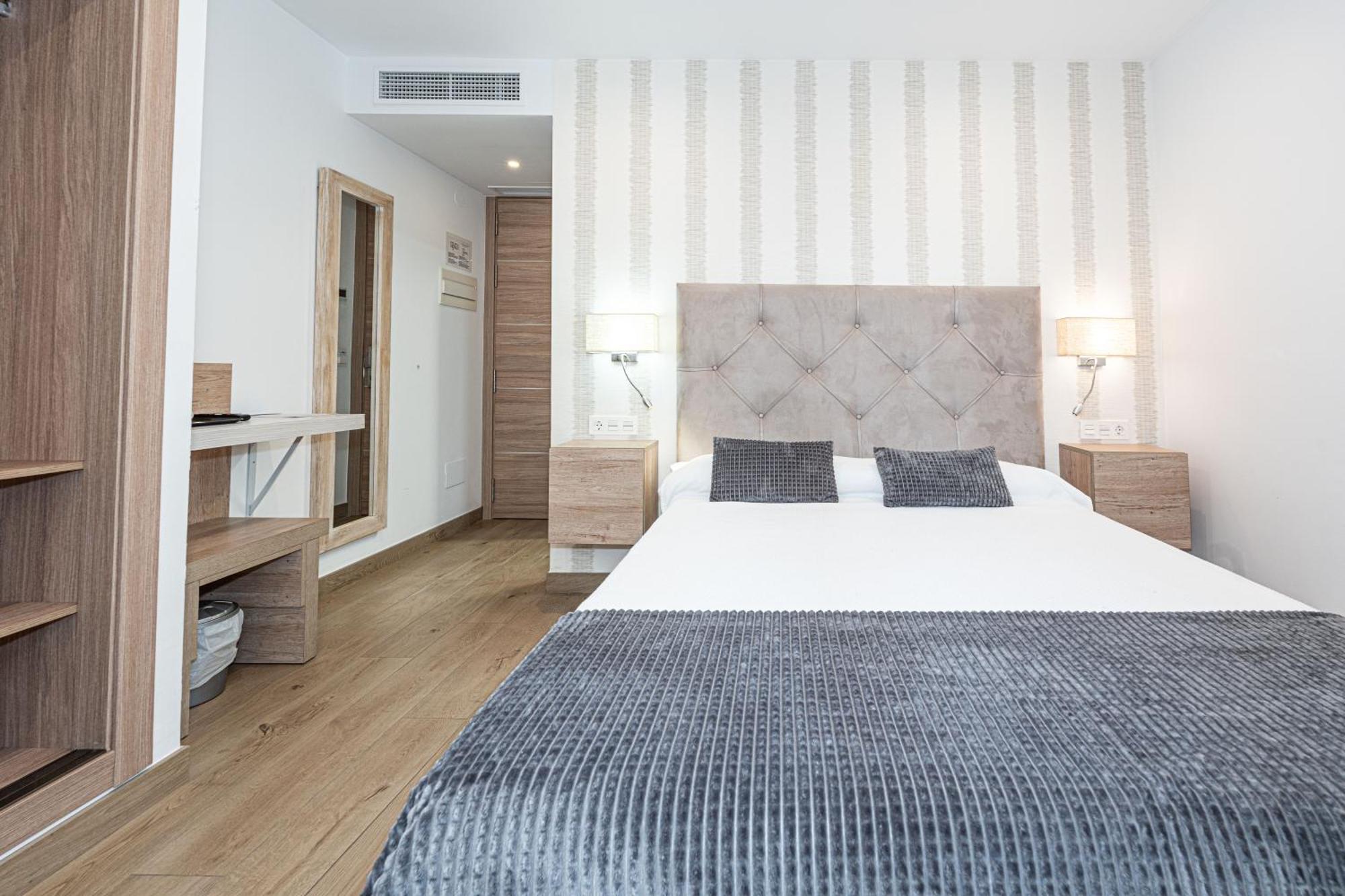 Hostal Boutique Aurora Nerja Ngoại thất bức ảnh