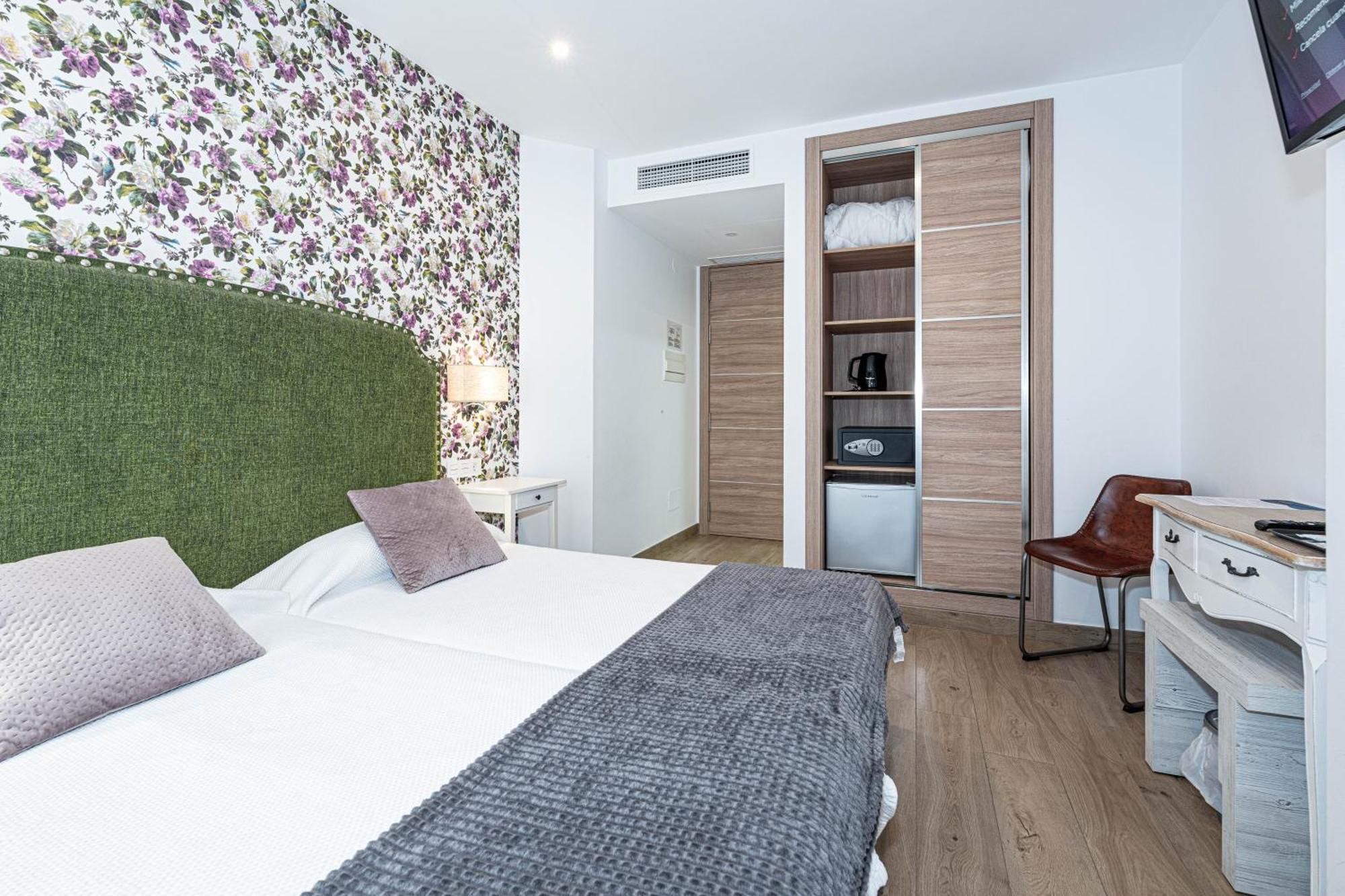 Hostal Boutique Aurora Nerja Ngoại thất bức ảnh